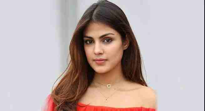 रिया चक्रवर्ती