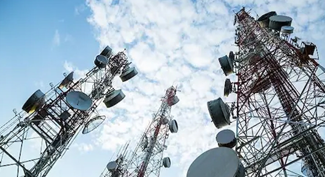 Pvt. telcos’ FY23 revenues to jump by 25% on H2 tariff hike: Crisil