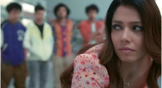 Hrithik, Peecee join celebs in calling out Layer Shot perfume ads