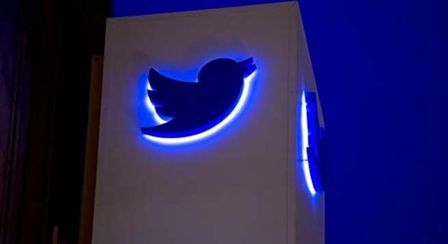 Twitter asks users to verify birth date for sensitive content