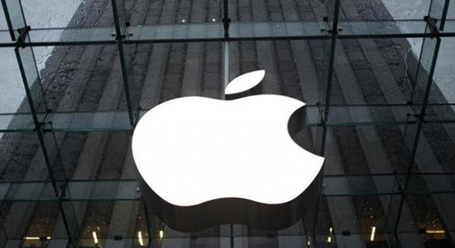 Apple sells 2 mn iPhones during India holiday quarter