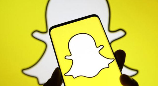 Snap sees upbeat Q4 as new ad features start to pay off