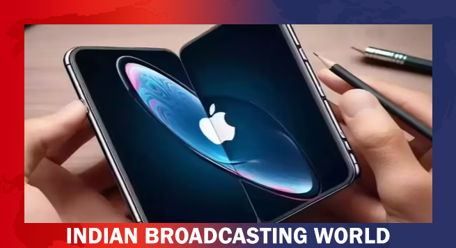 Apple’s first foldable iPhone set to debut in late 2026